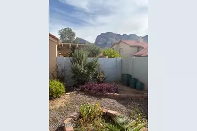 250 E Fieldcrest Lane, Oro Valley, AZ 85737 - Photo 1