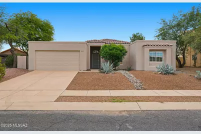 9042 N Sanguine Drive, Tucson, AZ 85743 - Photo 1