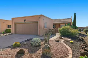1571 W Via De Roma, Green Valley, AZ 85622 - Photo 1
