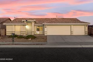 7631 S Laurel Willow Dr, Tucson, AZ 85747 - Photo 1