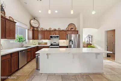 656 W Shadow Wood Street, Green Valley, AZ 85614 - Photo 1