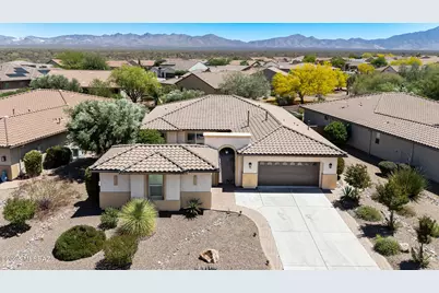 700 N Pebbles Ridge Drive, Green Valley, AZ 85614 - Photo 1