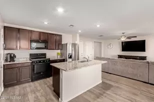 6004 S Kirtley Dr, Tucson, AZ 85706 - Photo 1