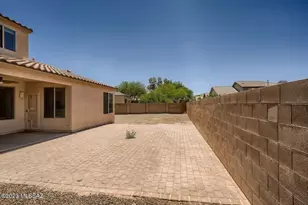9213 N Desert Earth Pl, Tucson, AZ 85743 - Photo 1