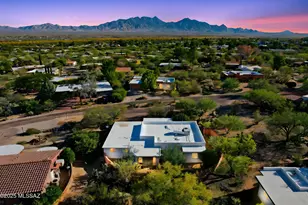 656 S Paseo De Amigos, Green Valley, AZ 85614 - Photo 1