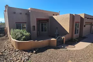 849 E Florida Saddle Dr, Green Valley, AZ 85614 - Photo 1