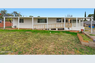 2245 W Camino Amigo, Oracle, AZ 85623 - Photo 1