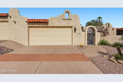 950 W Calle Del Regalo, Green Valley, AZ 85614 - Photo 1
