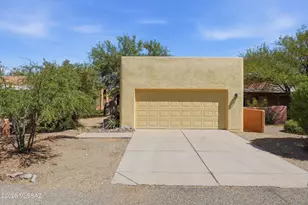 10482 E Wayne Moody Ln, Tucson, AZ 85747 - Photo 1