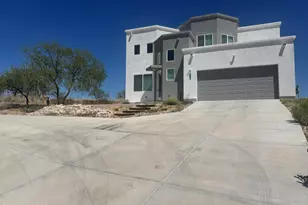 1110 N Cherokee Ave, Nogales, AZ 85621 - Photo 1