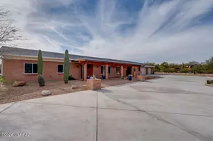 11000 E Roger Rd, Tucson, AZ 85749 - Photo 1