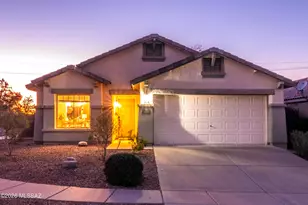 122 S Laurelton Way, Tucson, AZ 85748 - Photo 1