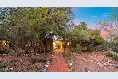 2215 E Camino El Ganado, Tucson, AZ 85718 - Photo 1