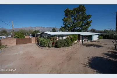 4075 E Fort Lowell Road, Tucson, AZ 85712 - Photo 1