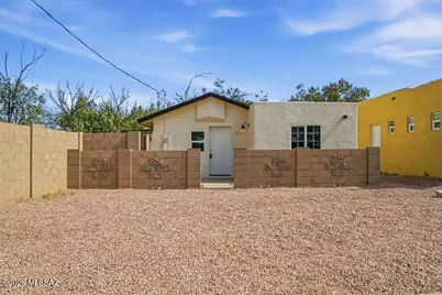 2711 E Grant Road, Tucson, AZ 85716 - Photo 1