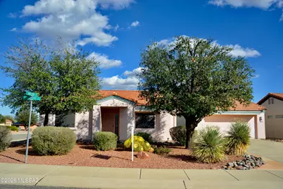 166 N Wellspring Drive, Green Valley, AZ 85614 - Photo 1