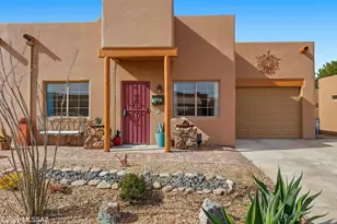 3858 S Camino del Golfista, Green Valley, AZ 85614 - Photo 1