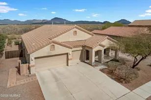 8040 W Fish Eagle Dr, Tucson, AZ 85757 - Photo 1