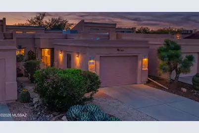 151 N Crescent Bell Drive, Green Valley, AZ 85614 - Photo 1