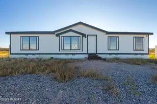 1680 E McGregor Rise, Huachuca City, AZ 85616 - Photo 1