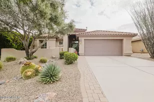 1020 N Rams Head Rd, Green Valley, AZ 85614 - Photo 1