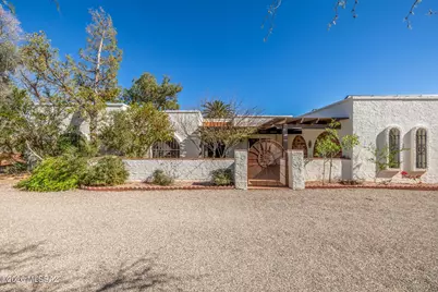 1041 W Mission Twin Buttes Road, Green Valley, AZ 85622 - Photo 1