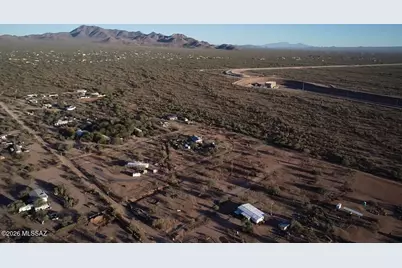 13225 W El Lobo Road, Tucson, AZ 85743 - Photo 1