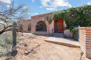 9151 N Riviera Dr, Oro Valley, AZ 85704 - Photo 1