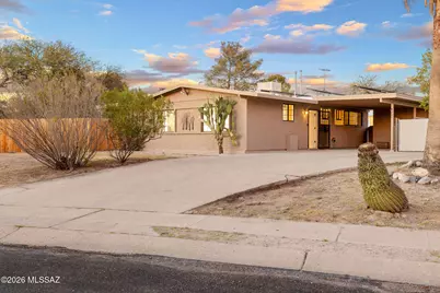 8201 E Lynch Place, Tucson, AZ 85710 - Photo 1