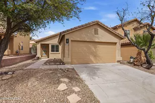 690 W Desert Blossom Dr, Green Valley, AZ 85614 - Photo 1