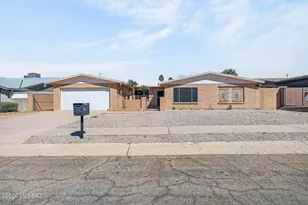 618 N Eastview Ave, Tucson, AZ 85710 - Photo 1