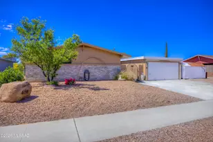 406 S Holcomb Cir, Vail, AZ 85641 - Photo 1