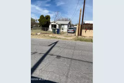 231 E District Street, Tucson, AZ 85714 - Photo 1