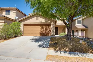694 W Amber Sun Dr, Green Valley, AZ 85614 - Photo 1