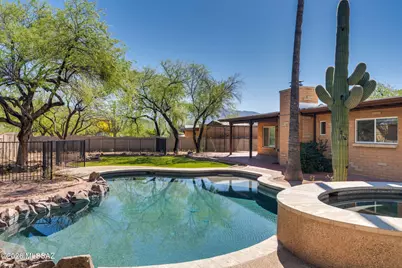 11421 E Holster Drive, Tucson, AZ 85749 - Photo 1