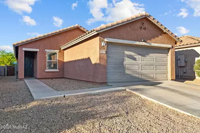 7570 E Kinnison Wash Loop, Tucson, AZ 85730 - Photo 1