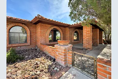 3640 N River Hills Drive, Tucson, AZ 85750 - Photo 1