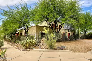 1726 S 8th Ave, Tucson, AZ 85713 - Photo 1