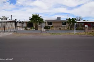 1908 W Root Ln, Tucson, AZ 85705 - Photo 1
