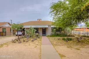 2437 E Beverly Dr, Tucson, AZ 85719 - Photo 1
