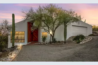 6715 N Camino Padre Isidoro, Tucson, AZ 85718 - Photo 1