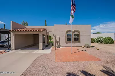 327 N Calle Del Chancero, Green Valley, AZ 85614 - Photo 1