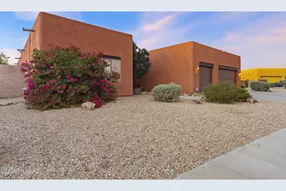 8070 W Crowned Eagle Court, Tucson, AZ 85757 - Photo 1