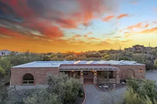 6901 N Ozona Dr, Tucson, AZ 85718 - Photo 1