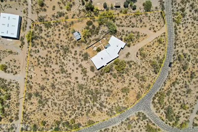 2610 N Summit Drive, Tucson, AZ 85745 - Photo 1