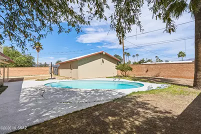 5203 E 18th Street, Tucson, AZ 85711 - Photo 1