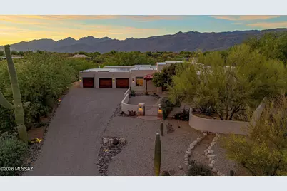 12325 E Danalyn Place, Tucson, AZ 85749 - Photo 1
