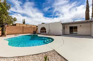 9035 E Berkshire Cir, Tucson, AZ 85710 - Photo 1