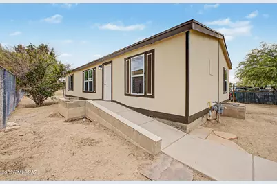 655 W 42nd Street, Tucson, AZ 85713 - Photo 1
