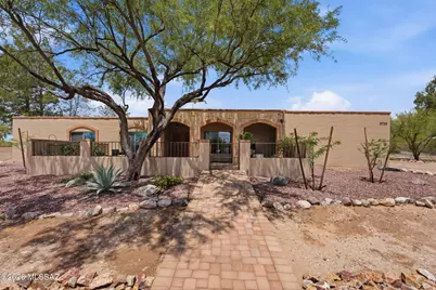 3735 N Gunnison Drive, Tucson, AZ 85749 - Photo 1